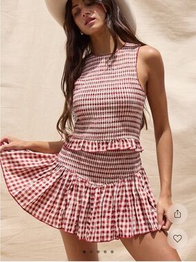 Trendy & Tipsy Cape Checkered Set